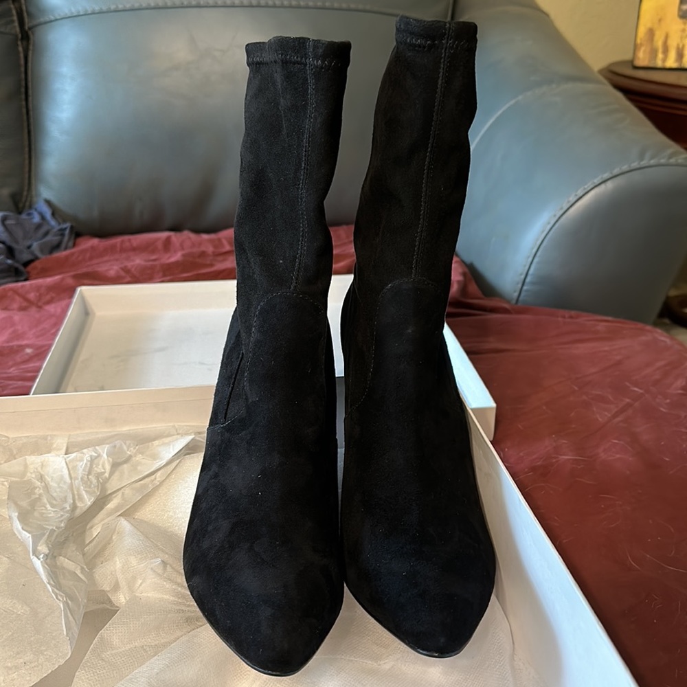 Women’s Black suede boots